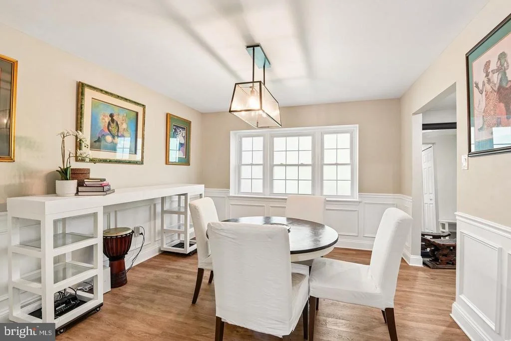 Photo of 8715 CRESTMONT LANE