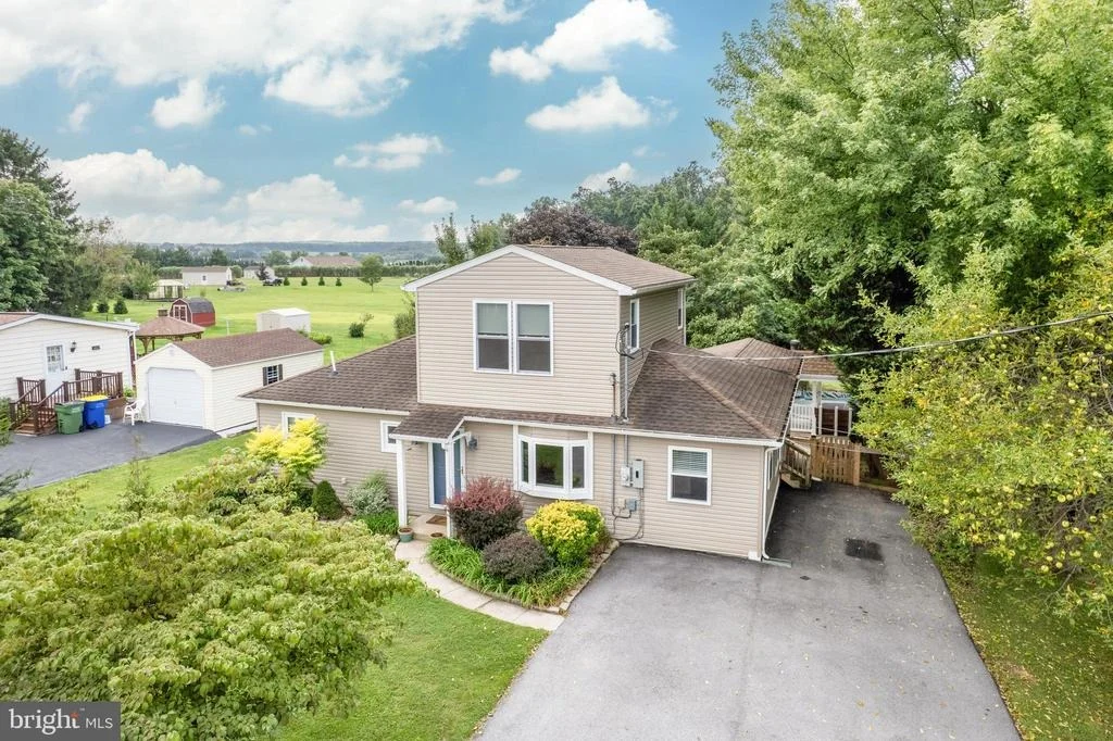 Photo of 416 FAIRVIEW DRIVE