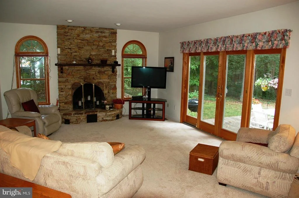 Photo of 6444 MEADOWLARK DRIVE