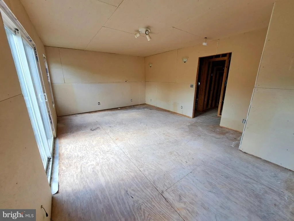 Photo of 2139 GROTON ROAD