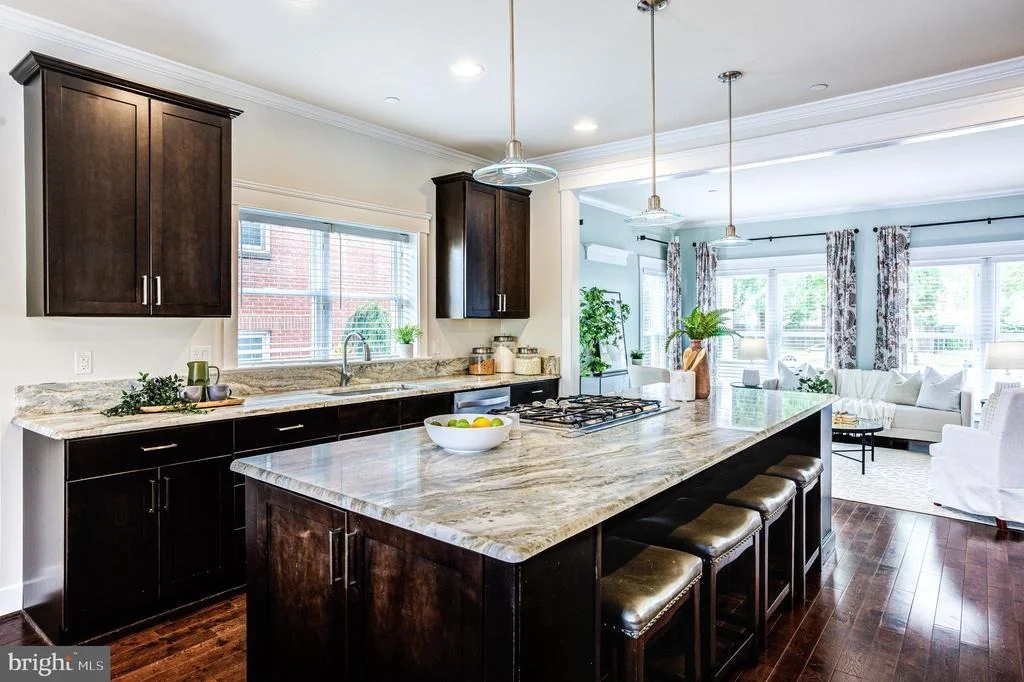 Photo of 614 N BENTZ STREET N