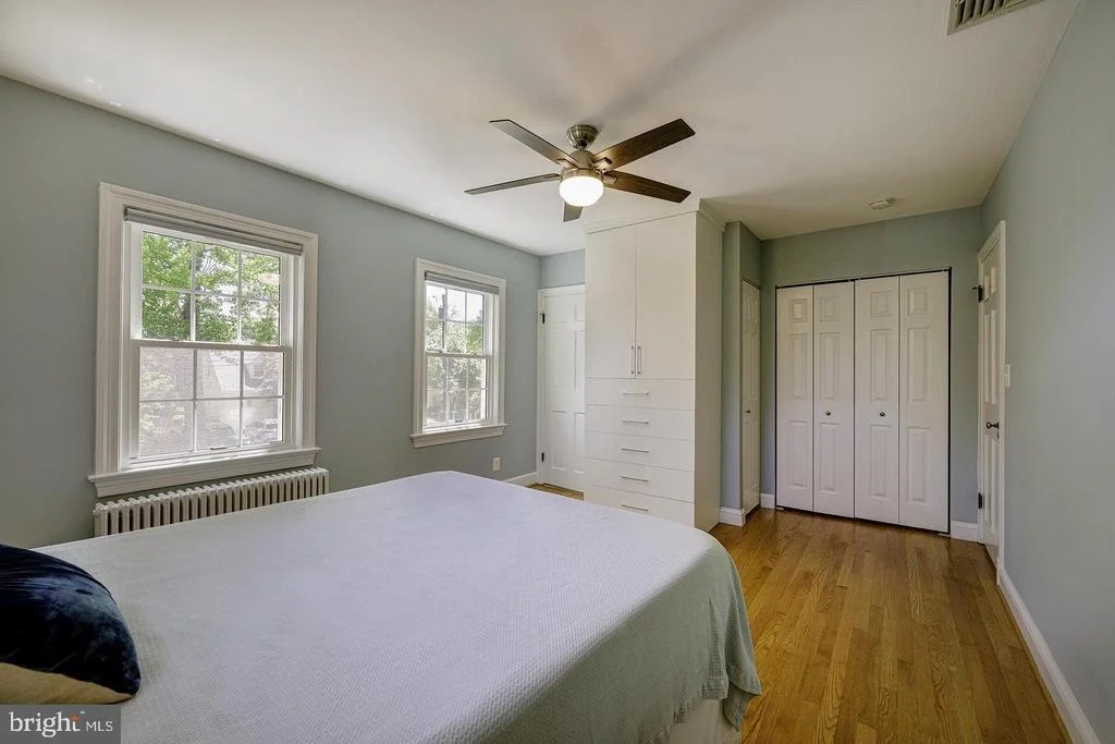Photo of 3905 LAIRD PLACE