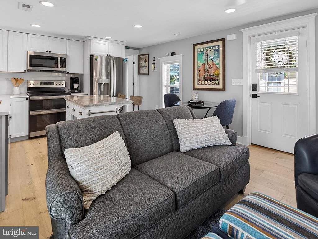 Photo of 412 KINGS HIGHWAY
