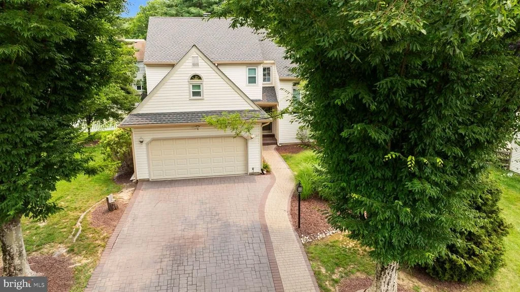 Photo of 11 RUBY COURT