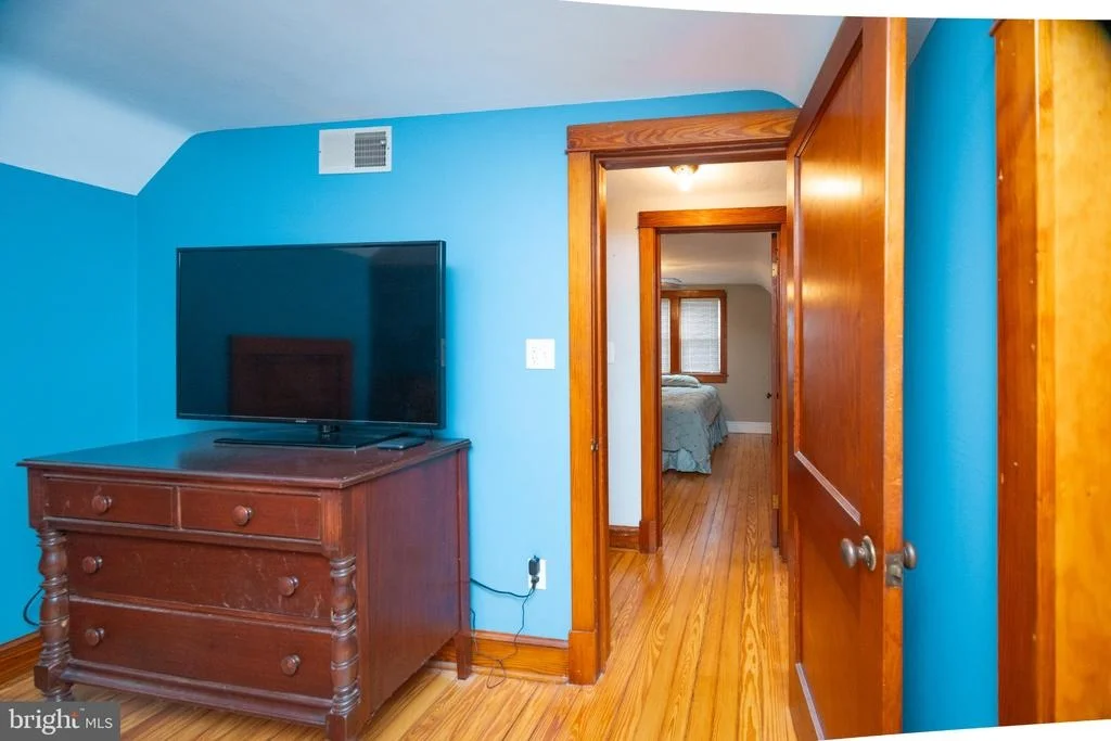 Photo of 515 LOCUST AVENUE