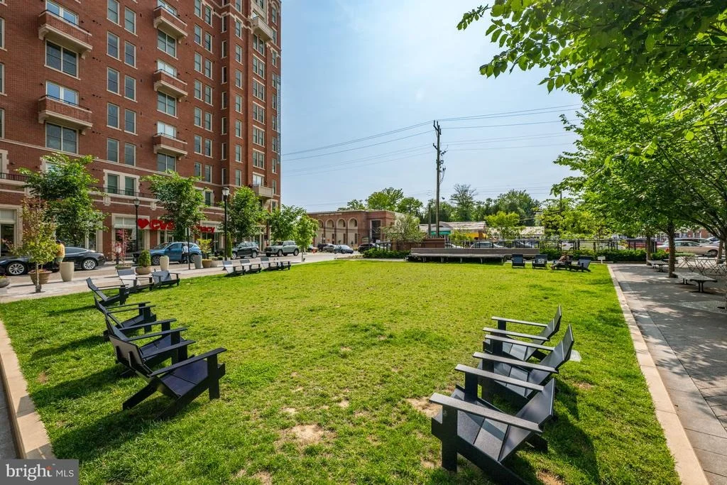 Photo of 4015 LAIRD PLACE