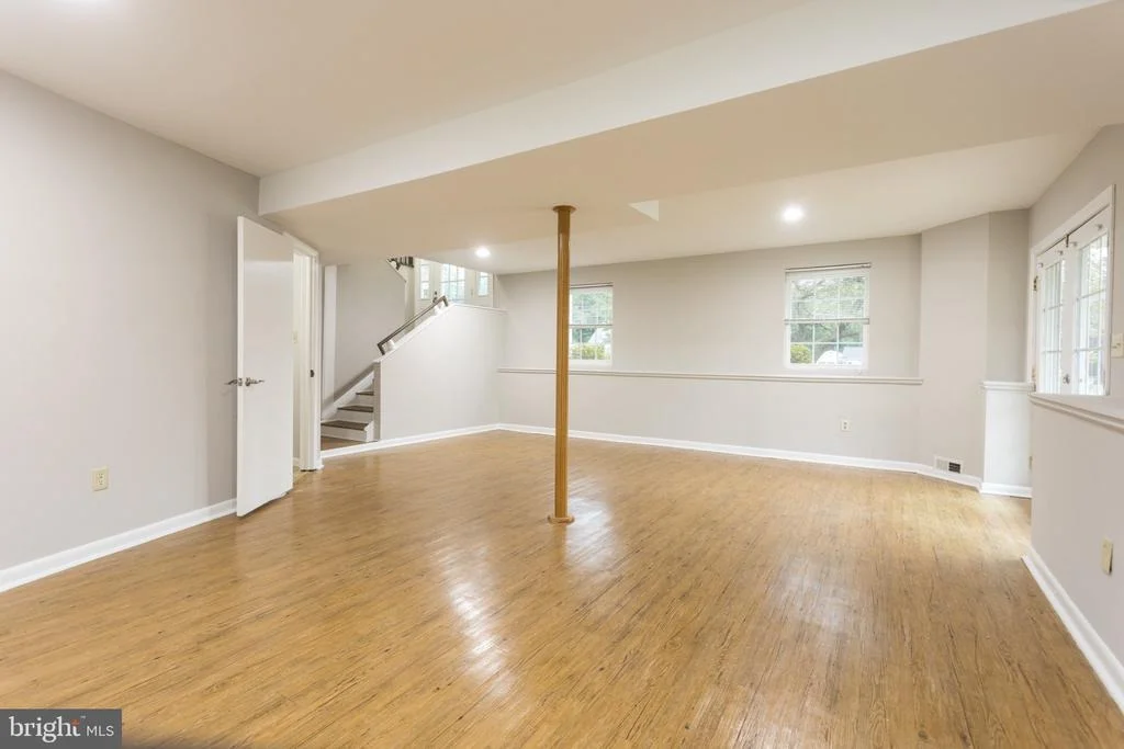 Photo of 805 ROLLING RIDGE DRIVE