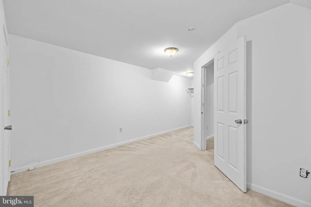 Photo of 8008 WASHINGTON DRIVE