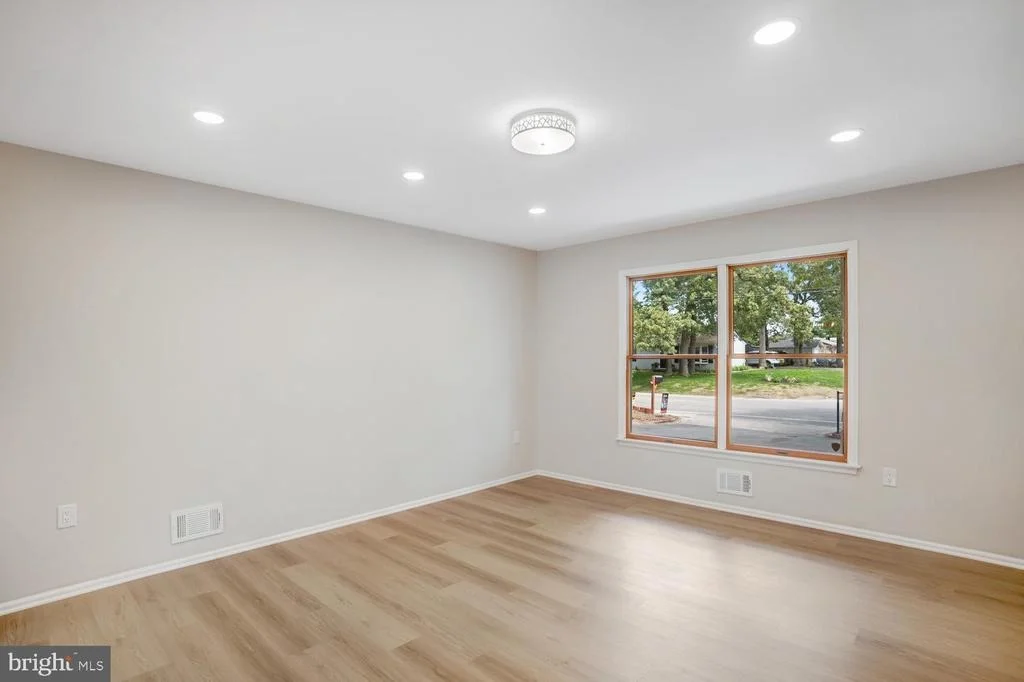 Photo of 615 BEACH BOULEVARD