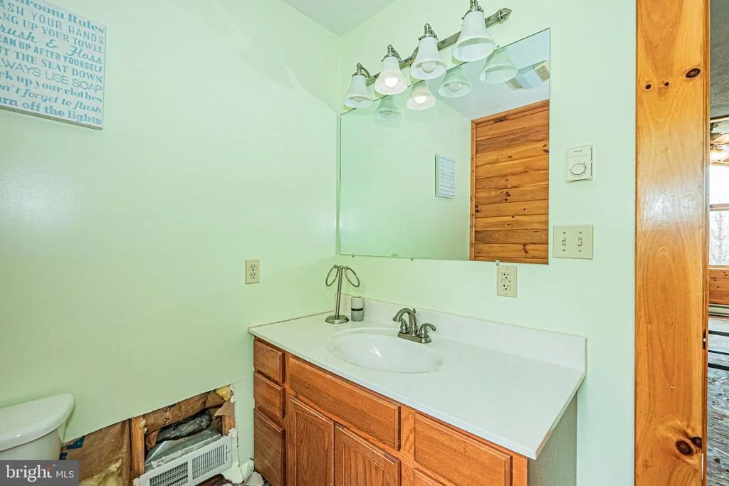 Photo of 71 JAKES DRIVE