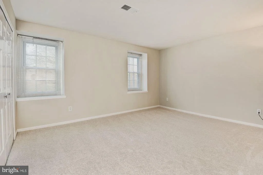 Photo of 11933 RIDERS LANE