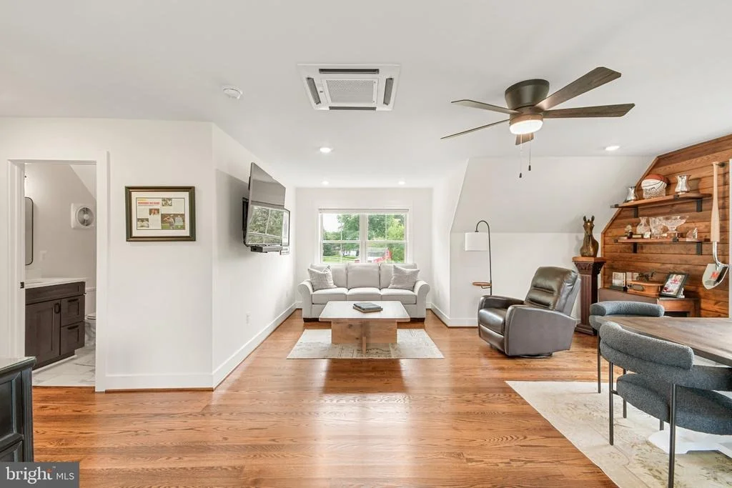 Photo of 8812 YELLOW SPRINGS ROAD