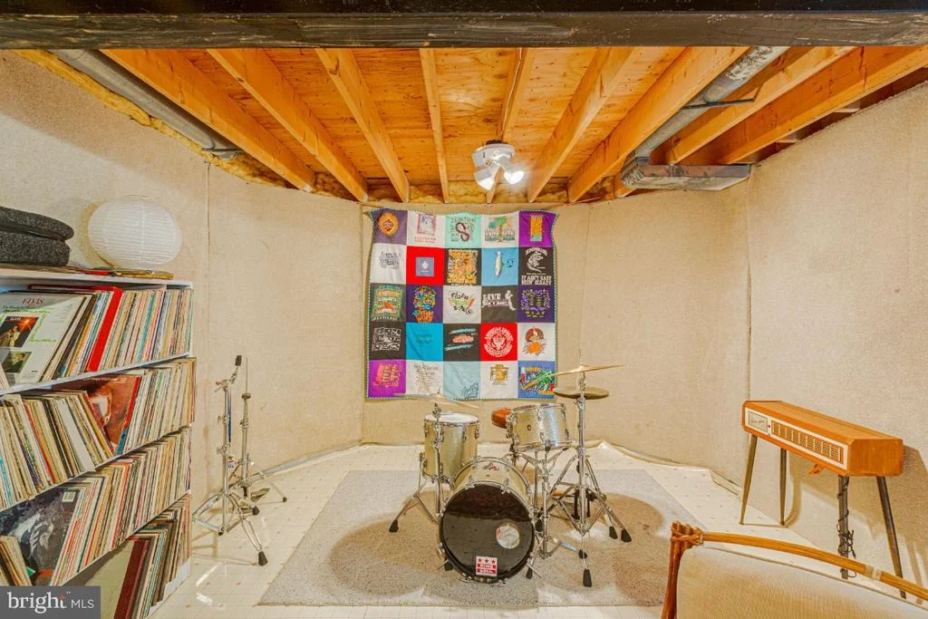 Photo of 6504 GRIFFITH ROAD
