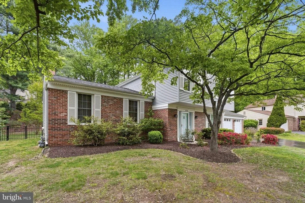 Photo of 2304 HIDDEN VALLEY LANE