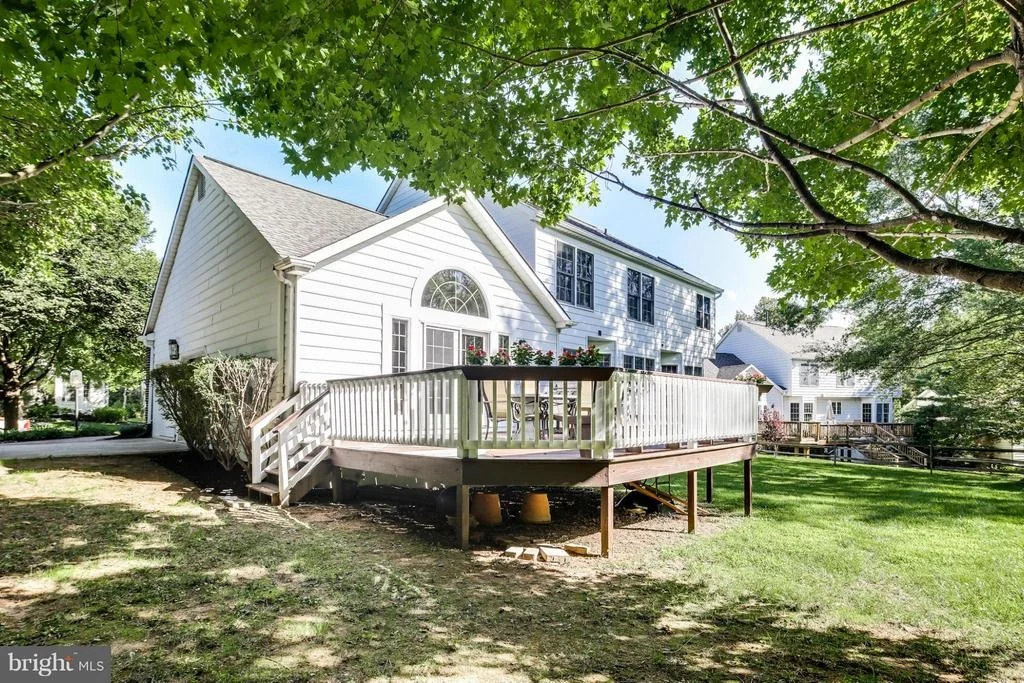 Photo of 6493 SOUTH WIND CIRCLE