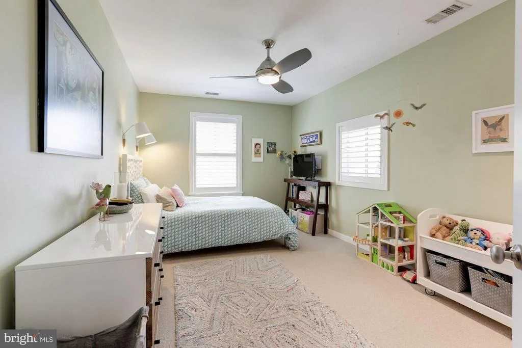 Photo of 5315 WILLARD AVENUE
