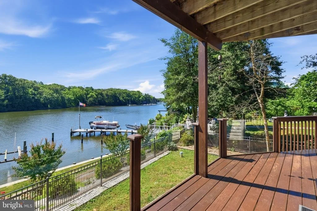 Photo of 426 RIVERSIDE DRIVE