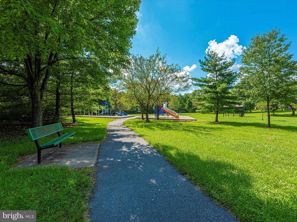 Photo of 2124 COLLINGWOOD LANE