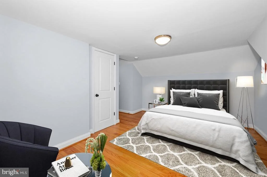 Photo of 6 E HAMILTON AVENUE