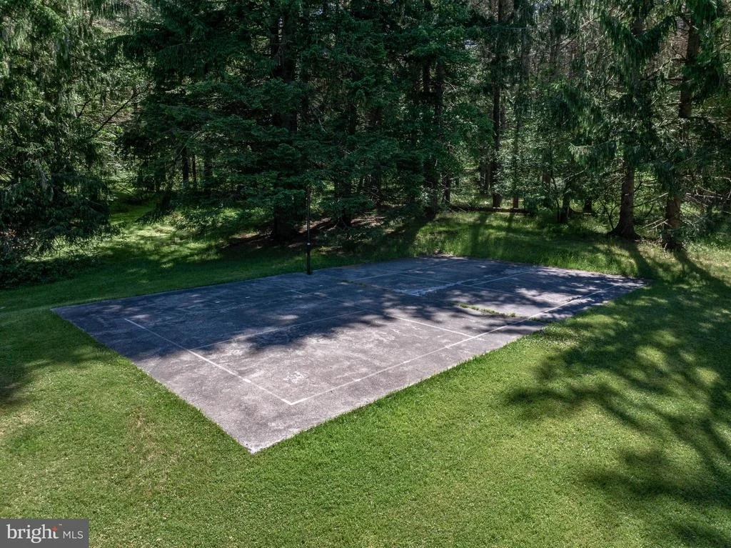 Photo of 392 DEER RUN LANE