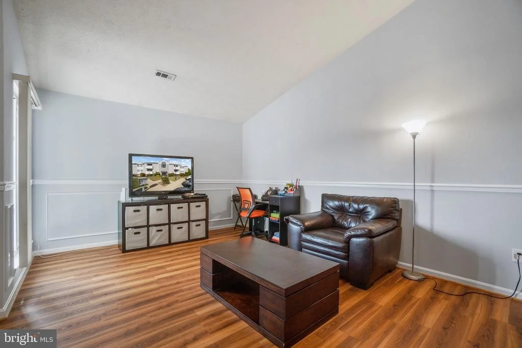 Photo of Unit 2D at 2157 WAINWRIGHT COURT