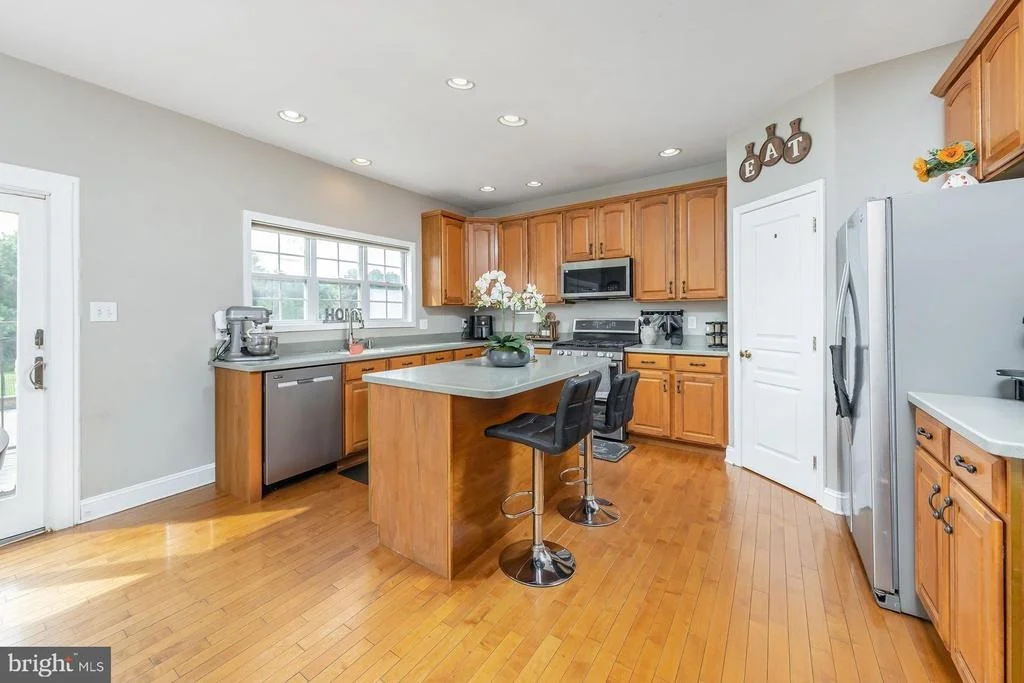 Photo of 10 TARA DRIVE