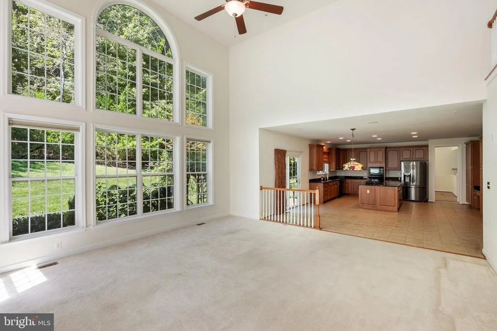 Photo of 915 ZENITH DRIVE