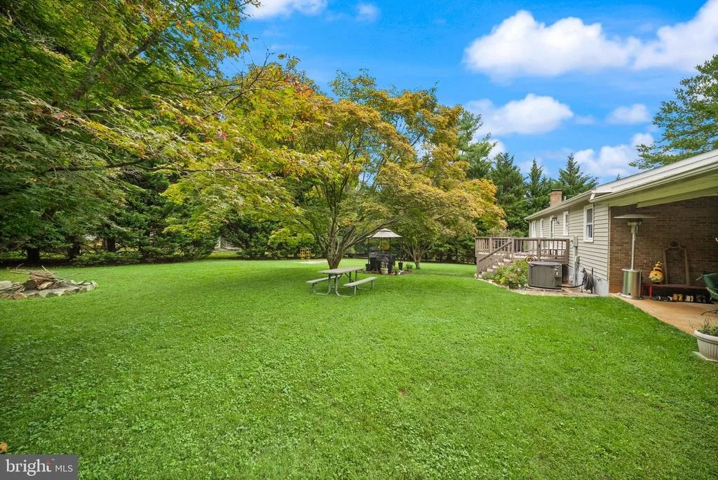 Photo of 4580 AKERS LANE