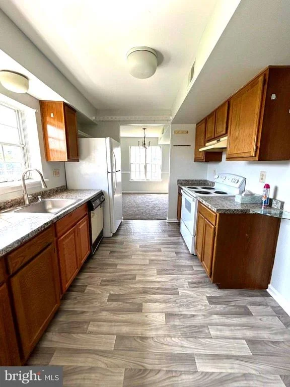 Photo of Unit 201A at 1405 KEY PARKWAY