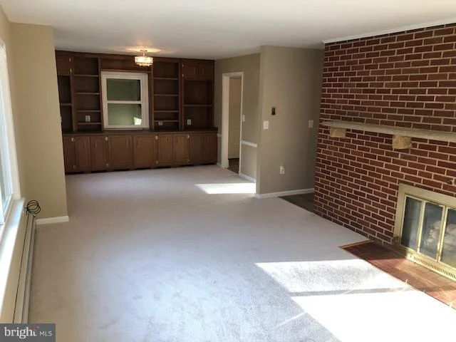 Photo of 18816 MUNCASTER ROAD