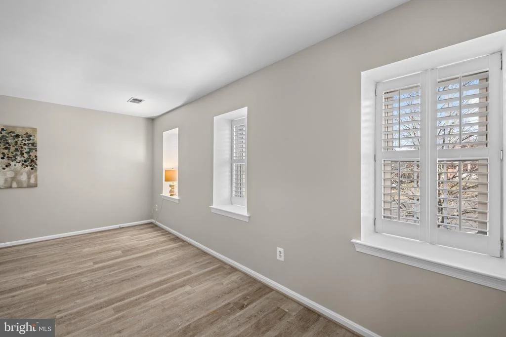 Photo of 6300 GLENBARD ROAD