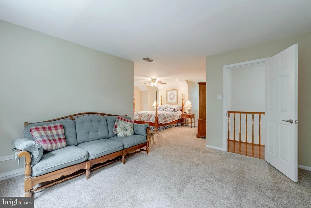 Photo of 10922 SHADOW LANE
