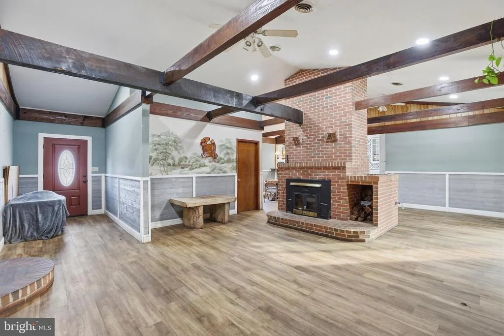 Photo of 20915 DOVER BRIDGE ROAD