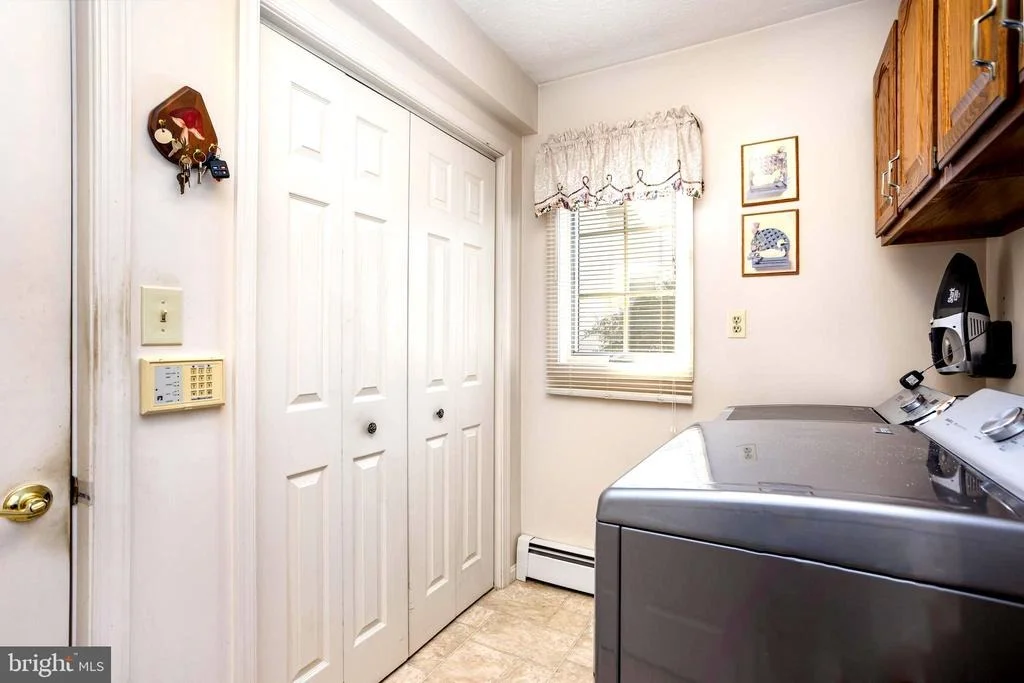 Photo of 7252 MEADOW LANE