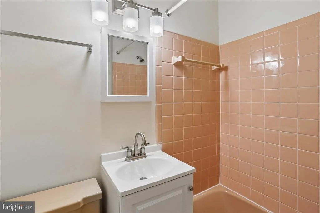 Photo of 3604 HERITAGE LANE