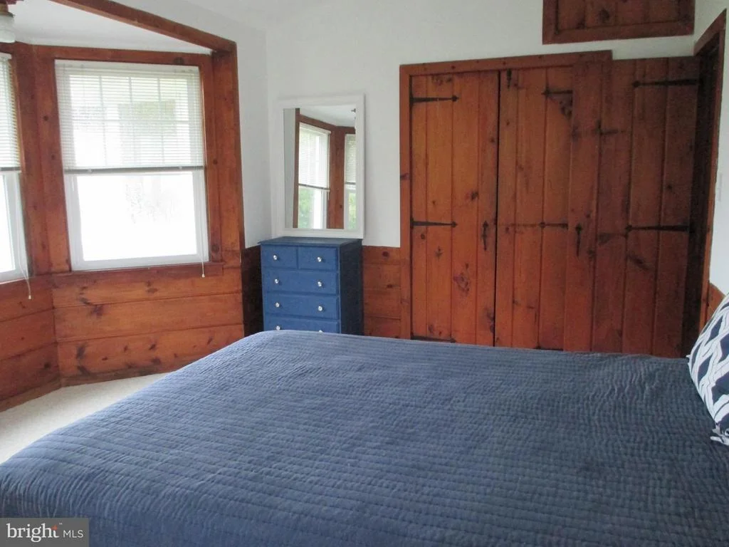 Photo of 2807 BEACH DRIVE
