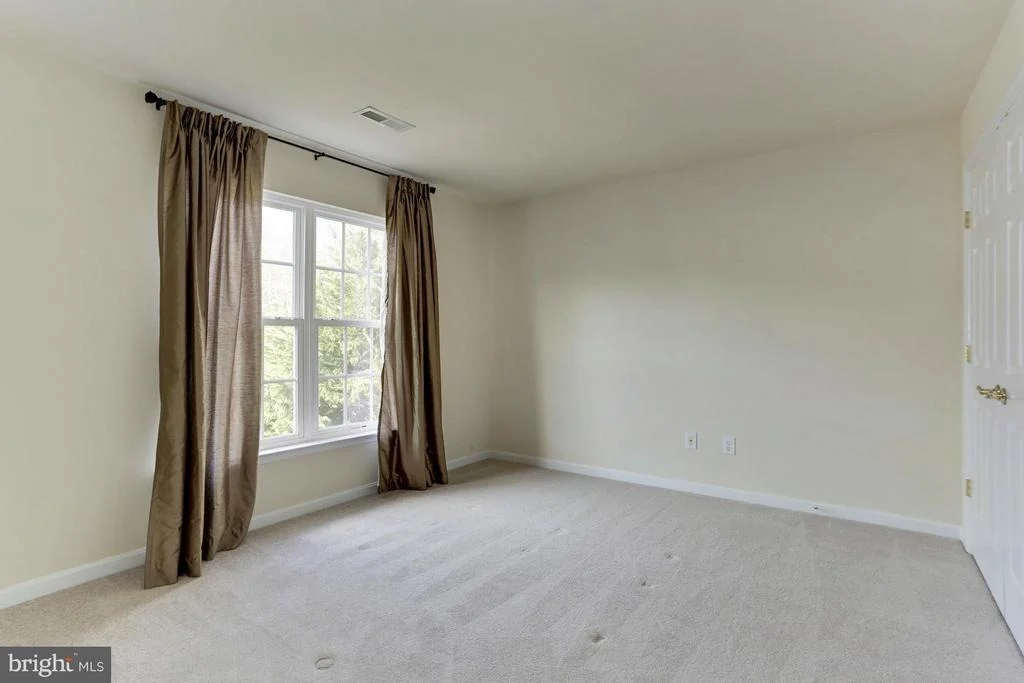 Photo of 7585 LINDBERG DRIVE