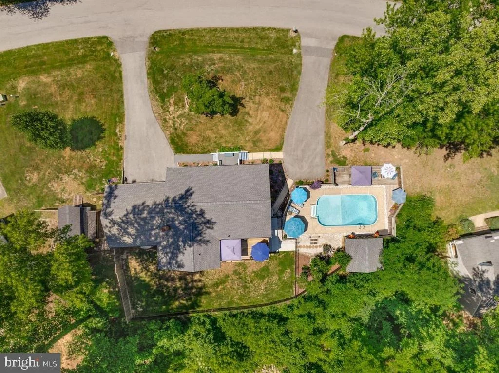 Photo of 9017 MEGAN CIRCLE