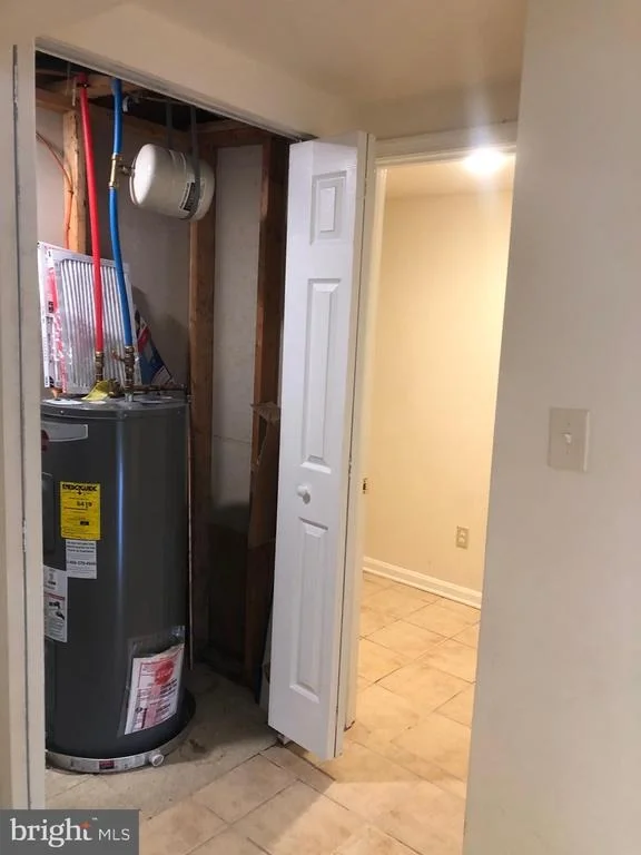 Photo of 516 MENTOR AVENUE