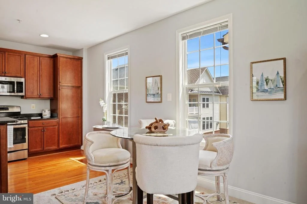 Photo of 304 PARKVIEW AVENUE