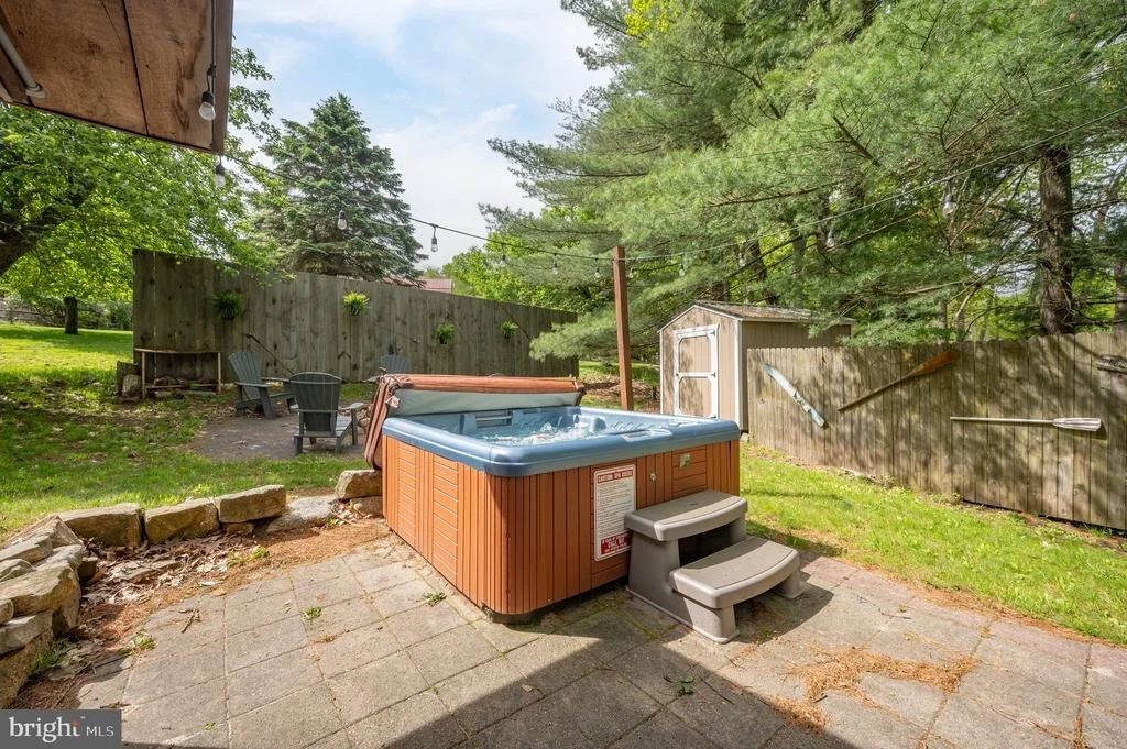Photo of 560 GLENDALE ROAD