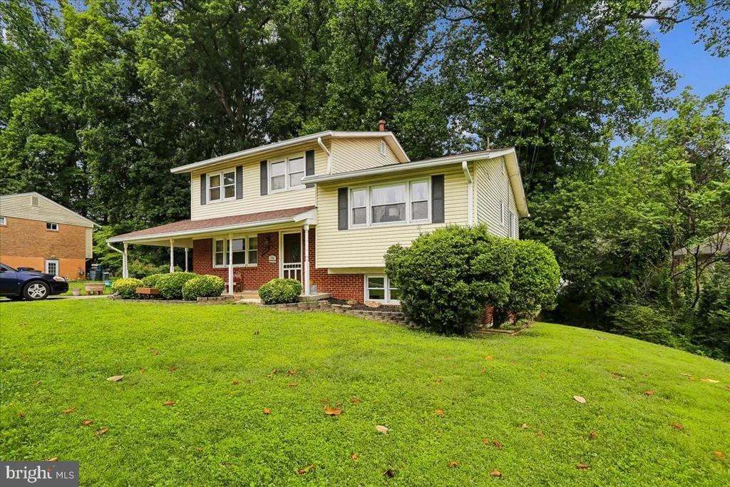 Photo of 12622 EASTBOURNE DRIVE
