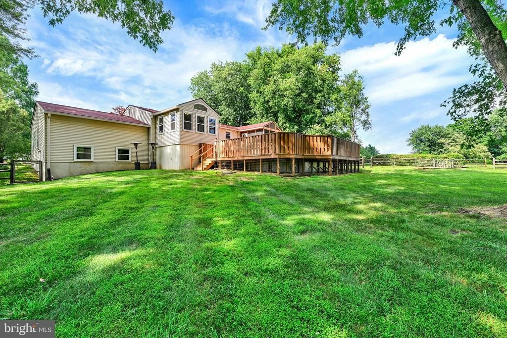 Photo of 16555 OLD FREDERICK ROAD