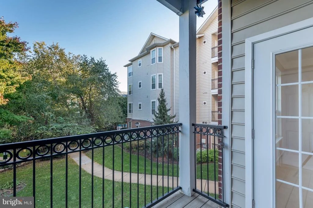 Photo of Unit 9206 at 1530 SPRING GATE DRIVE