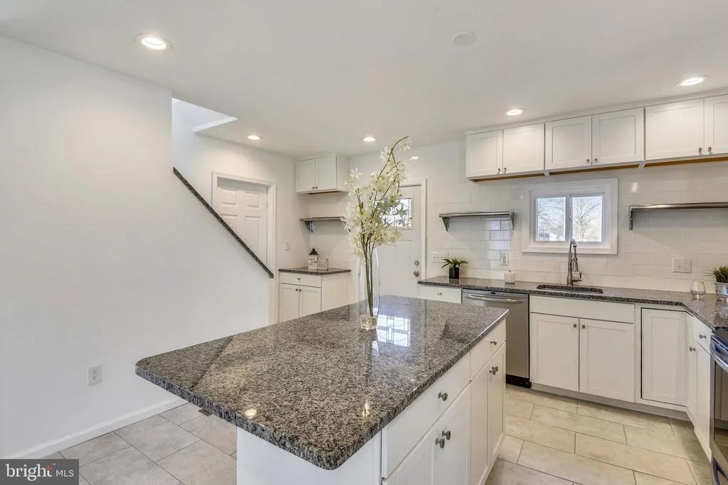 Photo of 8062 TELEGRAPH ROAD