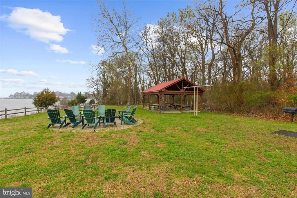 Photo of 2642 QUEEN ANNE CIRCLE