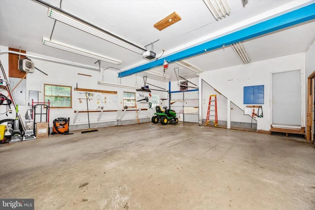 Photo of 3905 SUGARLOAF DRIVE