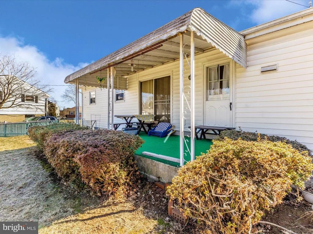 Photo of 6529 REDGATE CIRCLE