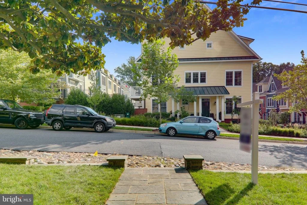 Photo of 8605 SPRINGVALE ROAD