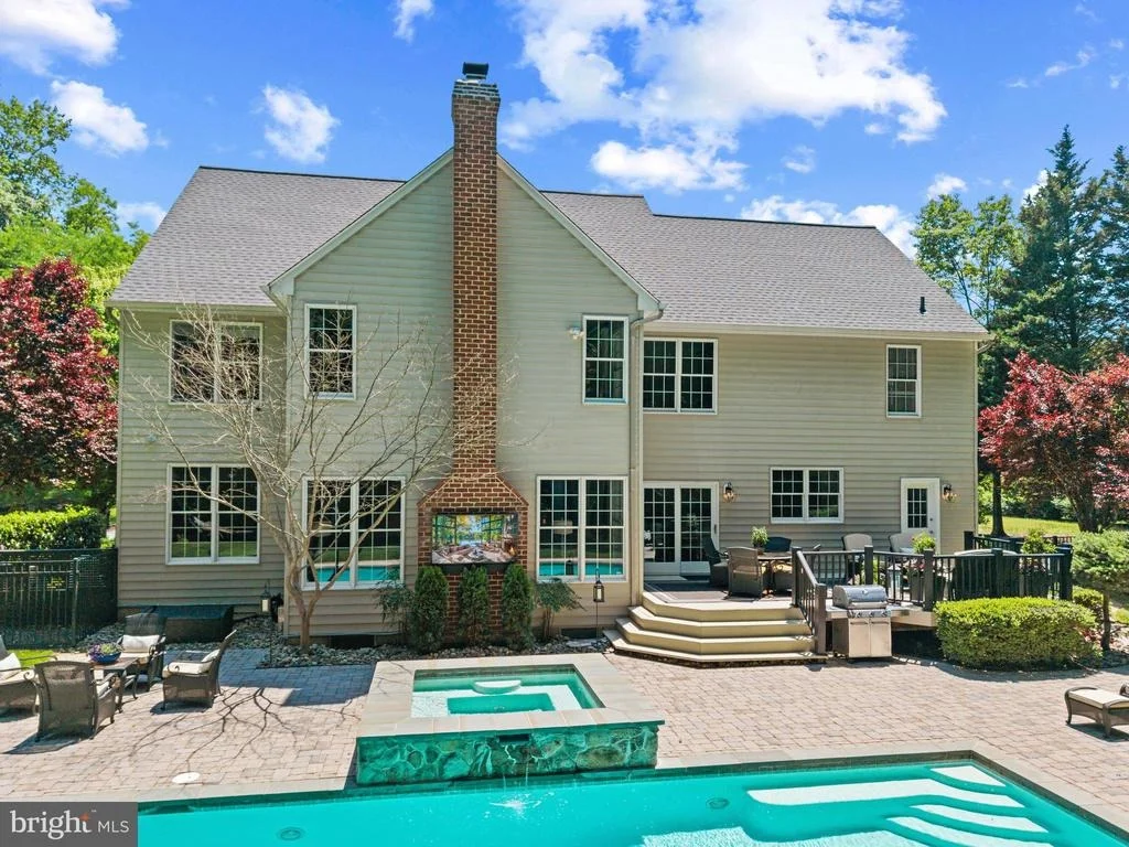 Photo of 2012 PENDERBROOKE DRIVE